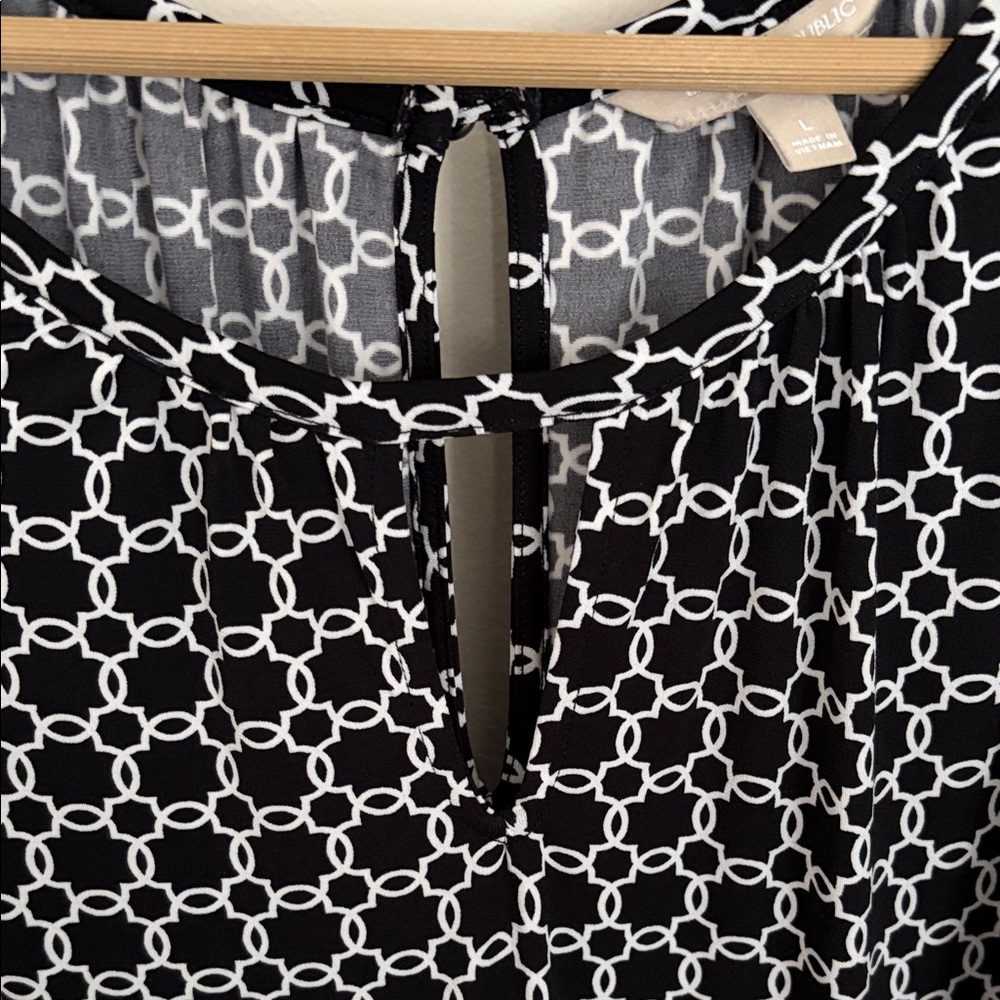 Banana Republic Black and White Geometric Maxi Dress - Picture 3 of 5